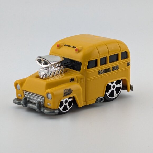 2 Muscle Machines Garage collectible Maisto diecast toy car - Picture 3 of 5